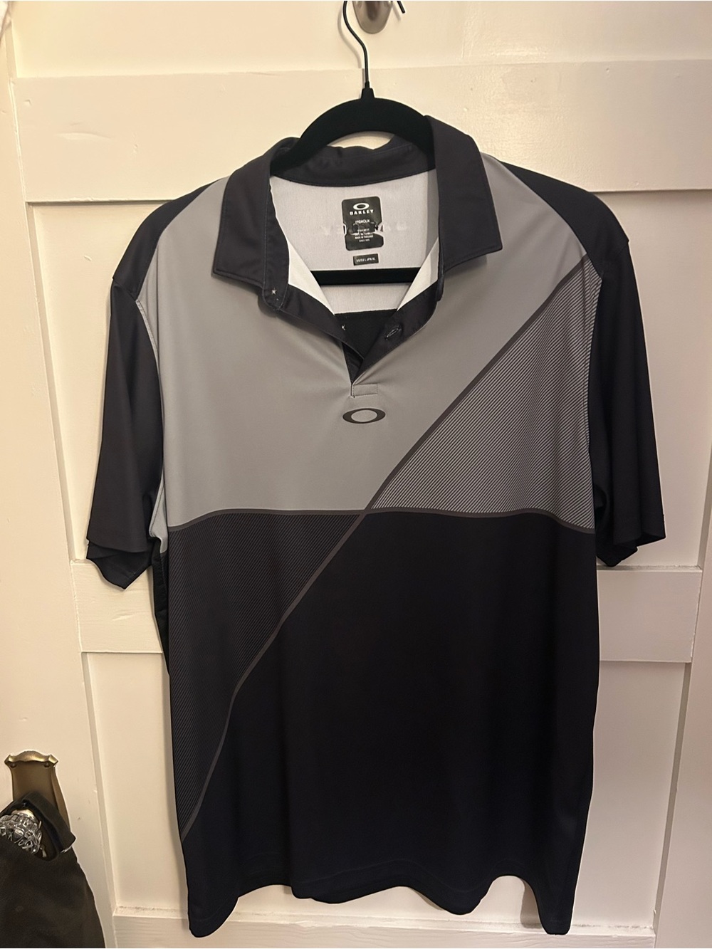 Oakley Men’s Gray & Black Performance Polo Shirt